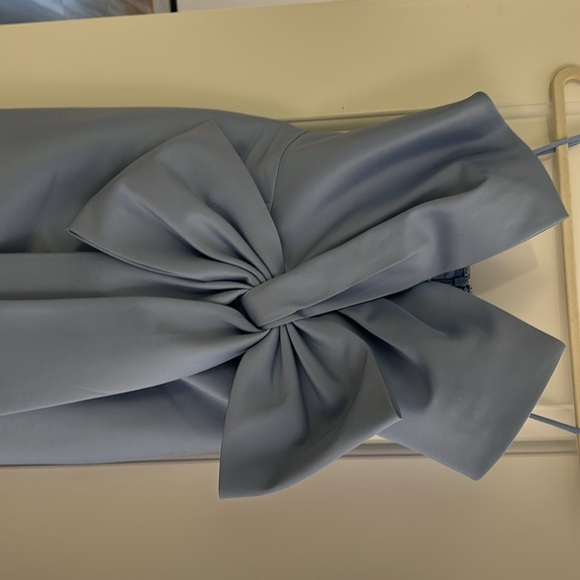 Badgley Mischka strapless bow gown - Picture 2 of 6